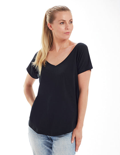 Mantis Loose Fit V-hals T-shirt -  fra Mantis - nu kun 149 kr. Hos HjemTek 