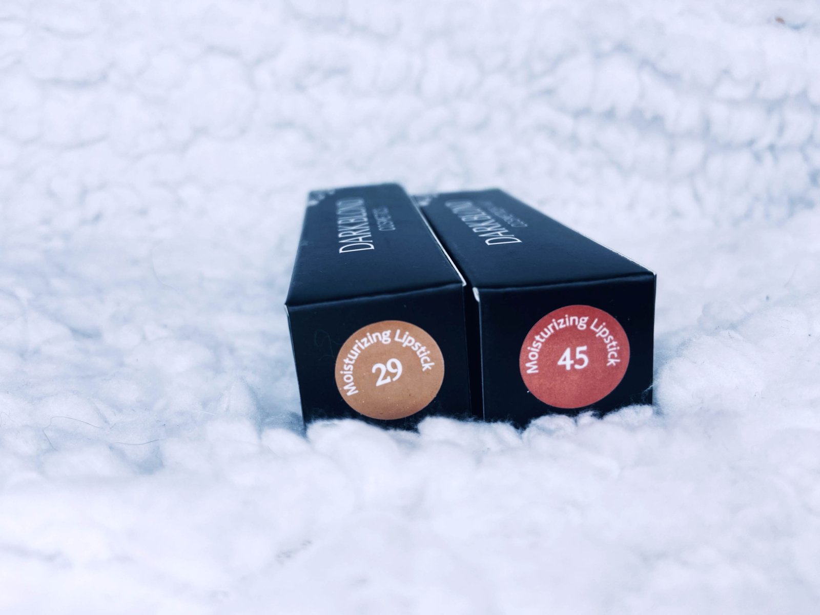 DB - Moisturizing Lipstick - Farve 45 & 29 - HjemTek